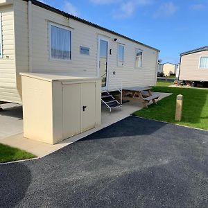 Marton Mere Hotel Blackpool Exterior photo