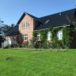 Tingskrivergaarden Bed & Breakfast Kjellerup Exterior photo