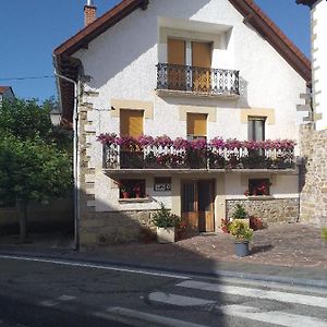 Casa Rural Lucuj Guest House Jaurrieta Exterior photo