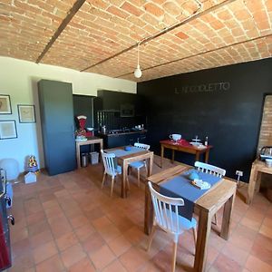 Il Noccioletto Bed & Breakfast Mombaruzzo Exterior photo