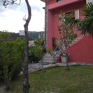 Bed & Breakfast La Rosa Rossa Bed & Breakfast Cagli Exterior photo