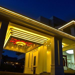 Hotel Blue Sky Kurunegala Exterior photo