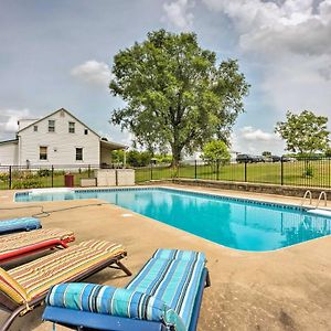 Cozy Missouri Retreat With Pool, Pond And Fire Pit! Apartment Berger Exterior photo