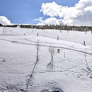 Granby Base Camp Escape With Balcony Ski-Inandski-Out Apartment Exterior photo