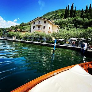 La Foresta Monteisola Hotel Monte Isola Exterior photo