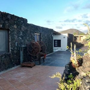 Los Frailes Eco Finca B Apartment Tinajo Exterior photo