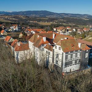 Schloss Aichberg Bed & Breakfast Eichberg Exterior photo