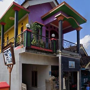 Kampoeng Tourist Homestay Licin Exterior photo