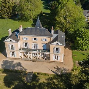 Manoir Des Etrichets Bed & Breakfast Saint-Saturnin  Exterior photo