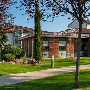 Domaine La Charpiniere, The Originals Collection Hotel Saint-Galmier Exterior photo