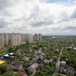 N.A.N Apartments On Osokorky Kyiv Exterior photo