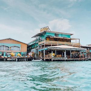 Selina Bocas Del Toro Hotel Exterior photo