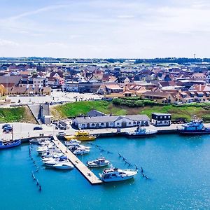 B&B Wharfside Hirtshals Exterior photo