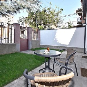 The Nut Guest House Yerevan Exterior photo
