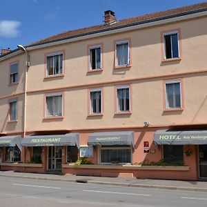 Aux Vendanges De Bourgogne L O A La Bouche Hotel Paray-le-Monial Exterior photo