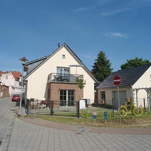 Altstadt-Insel Apartment Rathenow Exterior photo