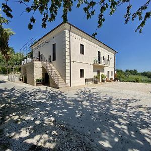 La Cascina Di Chiara Hotel San Martino sulla Marruccina Exterior photo