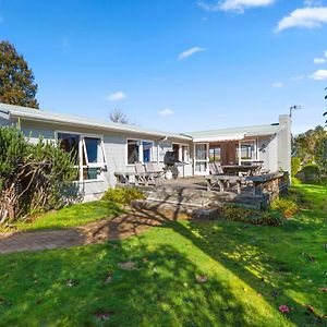 The Lake Escape - Taupo Holiday Home Exterior photo