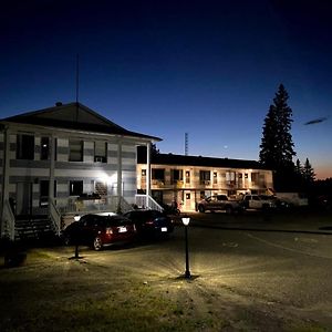 Bay Lake Inn - Frontiersman Motel Latchford Exterior photo