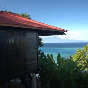 Happy Gecko Dive Resort Bunaken Room photo