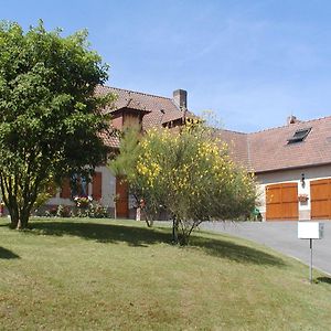 Chambre D'Hote Equipee En Studio Bed & Breakfast Molliens-Dreuil Exterior photo