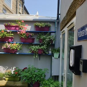 Plover Cottage Huddersfield Exterior photo