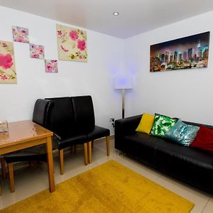 Comfortable Stay In Shirley, Solihull - Room 1 Birmingham Exterior photo