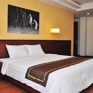 Golden Summer Hotel Nha Trang Exterior photo