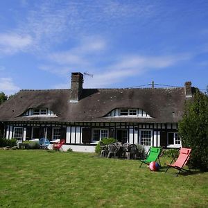 Belle Longere Normande, Cheminee Et Jardin Arbore Villa Canville-les-Deux-Eglises Exterior photo