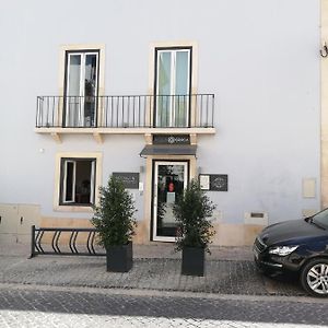 Villa Graca -Hostels And Apartments Santarem Exterior photo