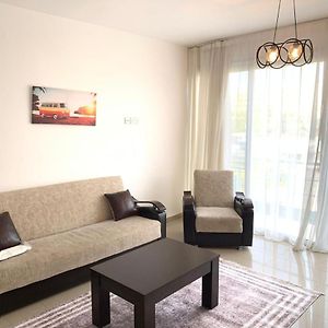 Comfortable One-Bedroom Apartment Near The Sea And Casino Merit Park Sel 2-6 Kyrenia  Exterior photo