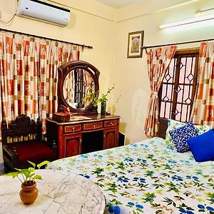 Spacious Apt With Antique Furniture ,Ac & Kitchen Kolkata Exterior photo