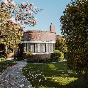 Southlynne Villa Launceston Exterior photo