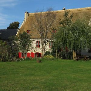 La Chaumiere D'Alambre Bed & Breakfast Moudeyres Exterior photo