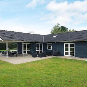 14 Person Holiday Home In H Jslev Bostrup Exterior photo