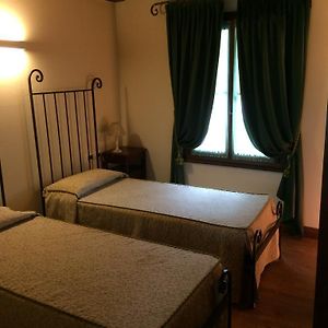 Il Bosco Di Arichis Guest House Udine Room photo