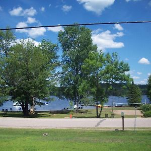 Lakewoods Cottage Oxtongue Lake Exterior photo