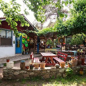 Eskibeyaz Olympos Bed & Breakfast Exterior photo