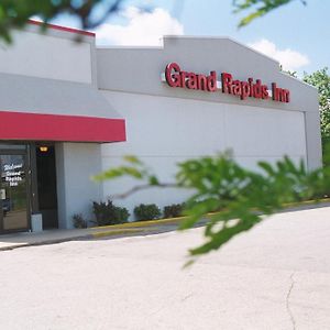 Grand Rapids Inn Exterior photo