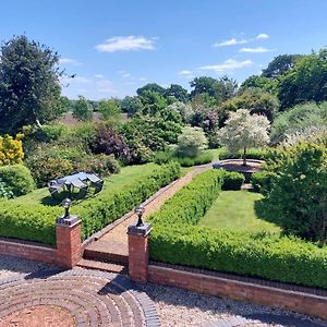 Beautiful 3 Bedroom Cottage - Picturesque Retreat Lichfield Exterior photo