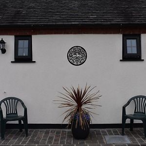 The Green Man Hotel Leek Exterior photo