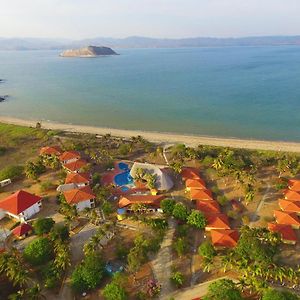 Nandel Beach Resort La Cruz  Exterior photo