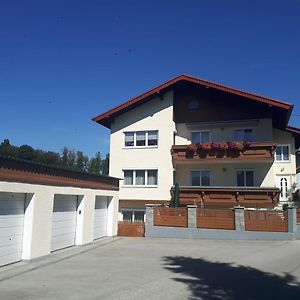 Apartment Huettner Gmunden Exterior photo