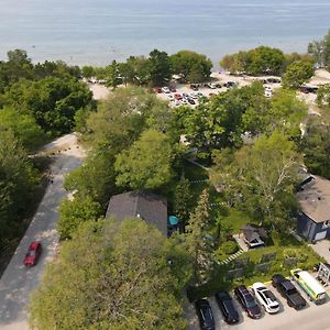 Adrians Wasaga Beach Villa Exterior photo