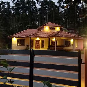 Nandanam Villa Kaniyambetta Exterior photo
