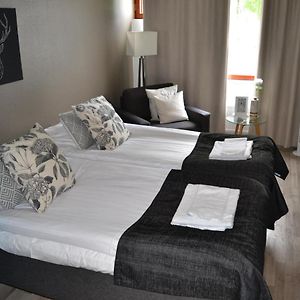 Comfortable Hotel Room At Ellivuori Resort Sastamala Exterior photo