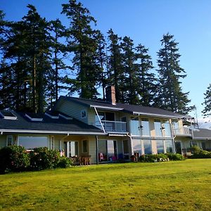 Donkersley Beach Manor A Villa Powell River Exterior photo