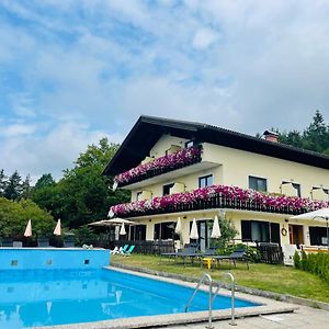 Pension Waldschenke Am Woerthersee Hotel Velden am Woerthersee Exterior photo