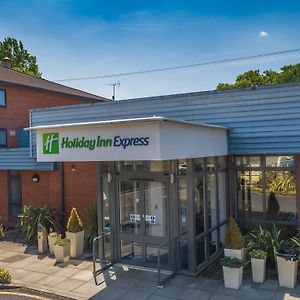 Holiday Inn Express Preston South, An Ihg Hotel Exterior photo