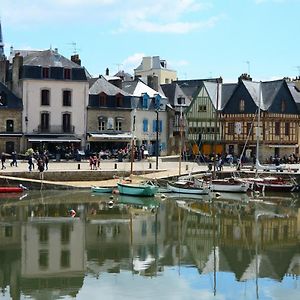 Tres Bel Appartement Avec Superbe Vue Sur Le Port De Saint Goustan Auray Exterior photo